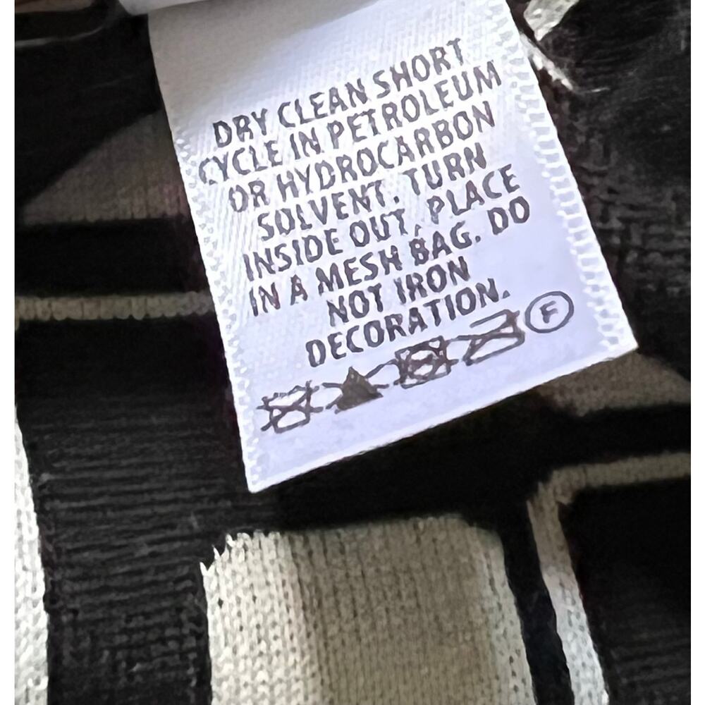 Quiet Luxury St. John Wool Stretch Maximalist Black White Mock Neck Sweater Sz L - Picture 9 of 14